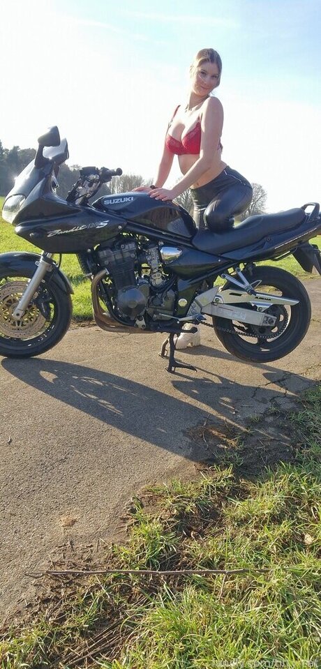 Titty Cat nudes pornstar pic