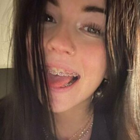 Julialuvmae model porn image