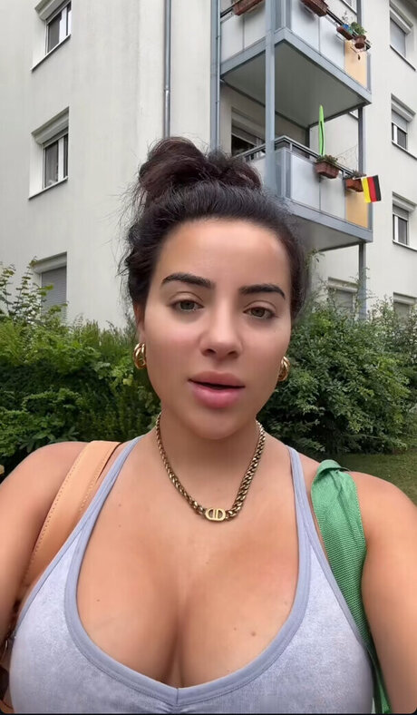 Leyla Lahouar beautiful actress photos