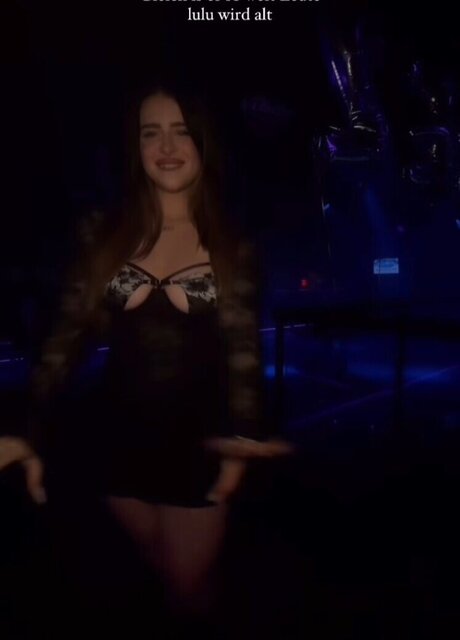 Luisa Fr h hot pornstar pictures