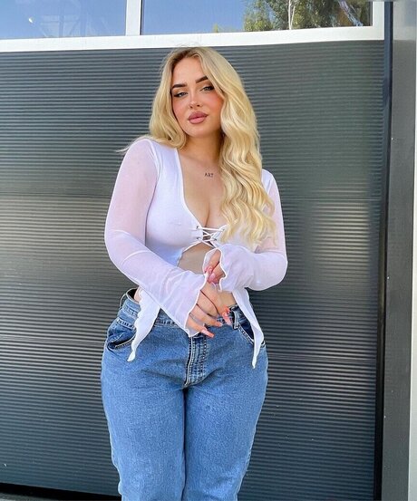 Luisa Fr h star adult img