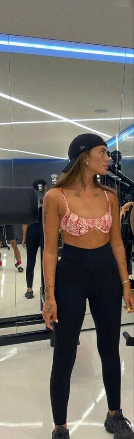 Loredana Zefi star pornographic galleries