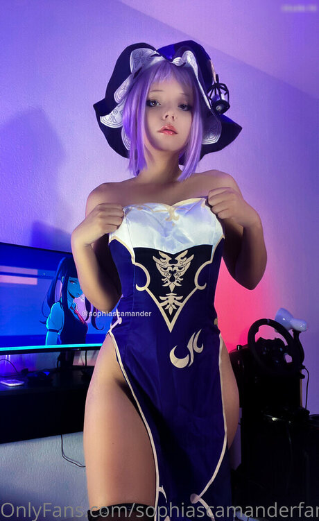 Sophia scamander model hot img