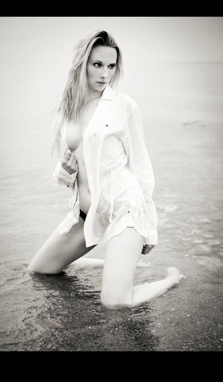 Jacqueline Sparrow beautiful model pictures