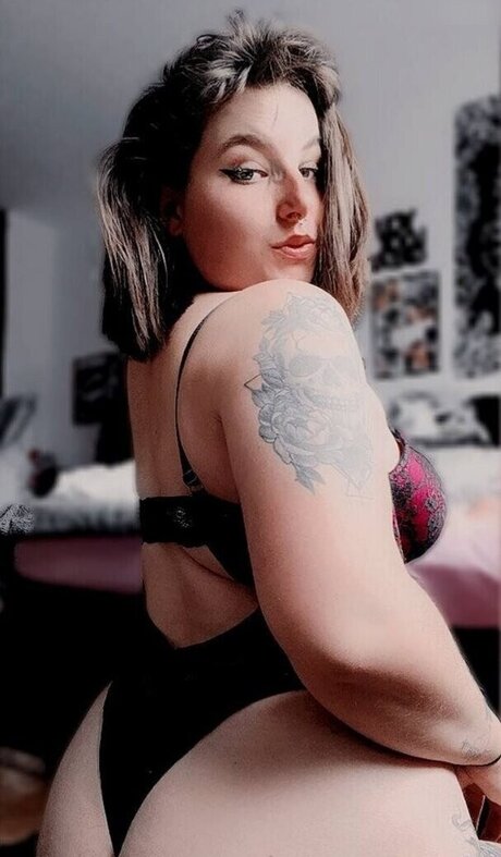 xlenaa official nudes actress img