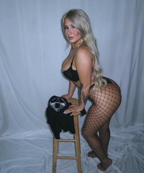 Stepbackbarbie porn star picture