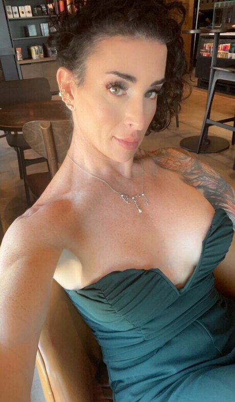 Gabbi Tuft model adult galleries