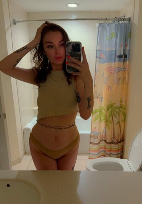 thereallmissvee star free pic