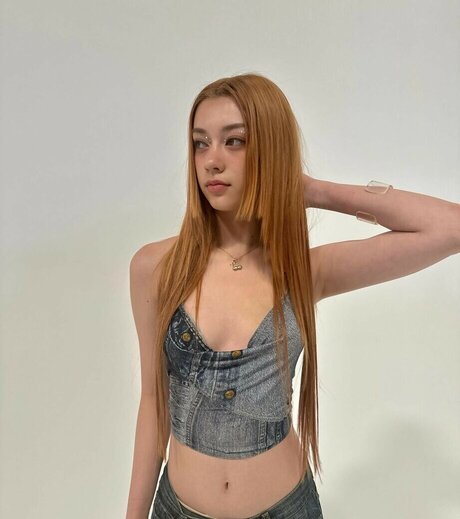 curvy solo onlyfans adult images