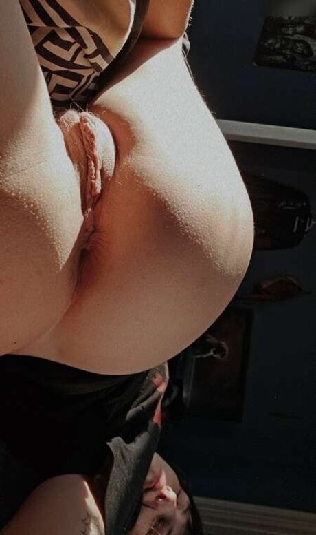 Sinful bb brat hot model pics