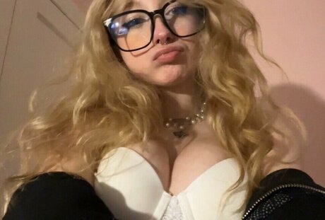 prettyemprinces model perfect gallery