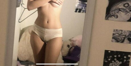 Mimi Tran nudes actress picture