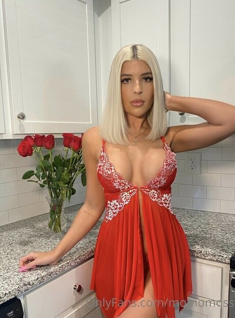 Madison Moss pornstar erotic photo