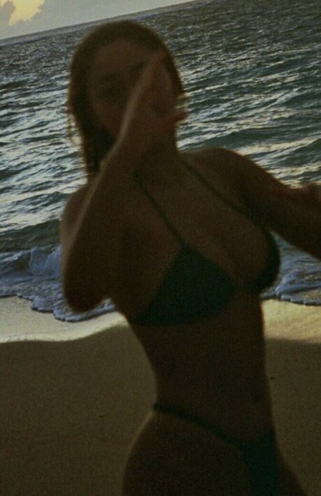 Olivia Jordan perfect star pic