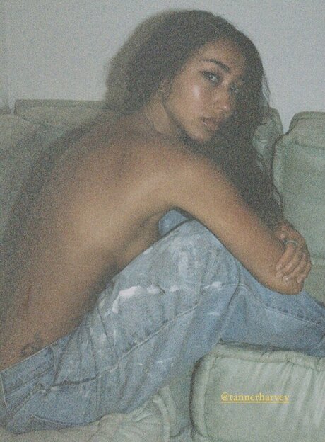 Olivia Jordan model naked images