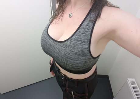 Hwmilf model hd picture