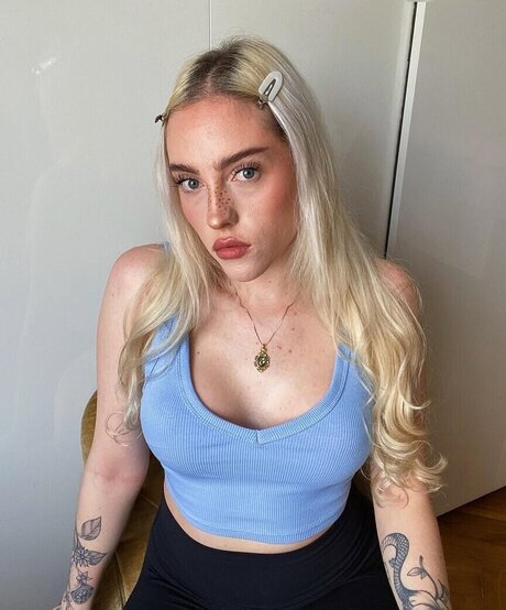 ayyetay free pornstar photo