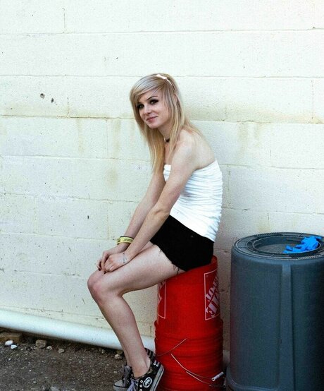 Shauna Dean Cokeland sex model pics