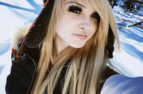 Shauna Dean Cokeland pretty pornstar photo