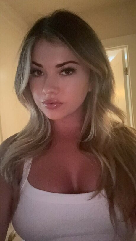 Natalie Winters model nice photo