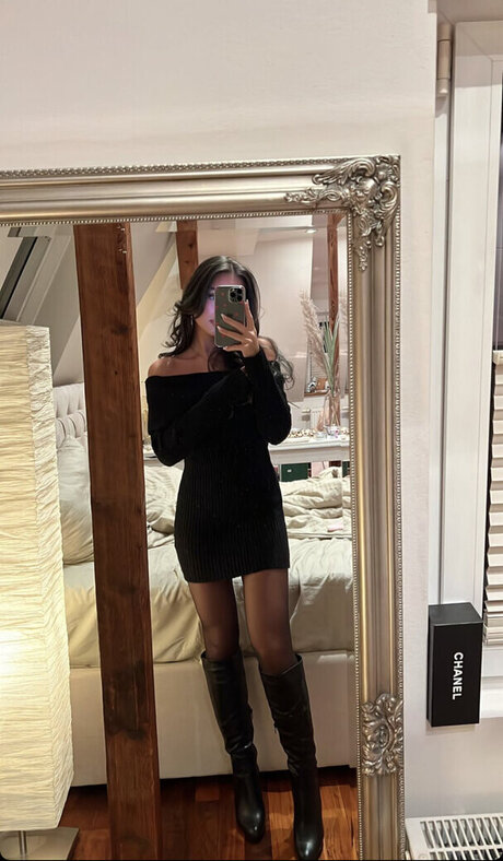 Zoe Liss Profile pic