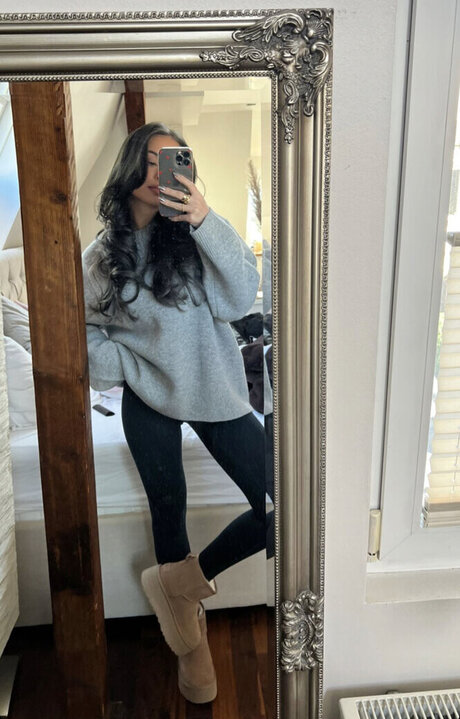 Zoe Liss hot star image