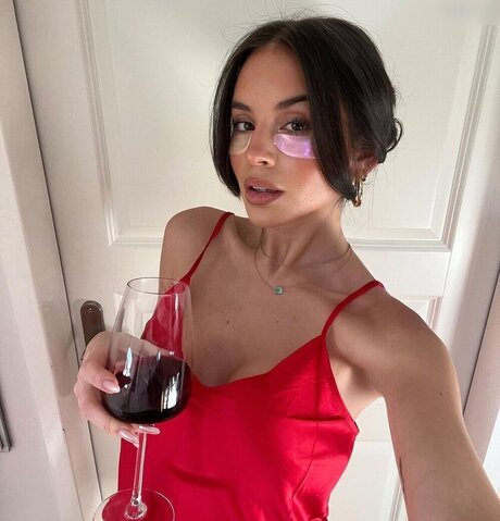 Zoe Liss hot model gallery