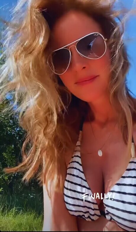 redhead skinny onlyfans hot sexy gallery