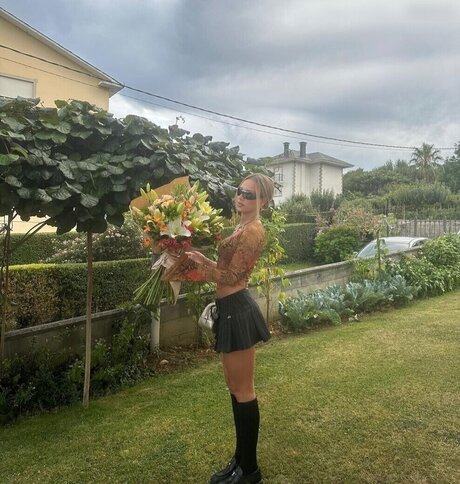 Ester Exp sito hot actress gallery