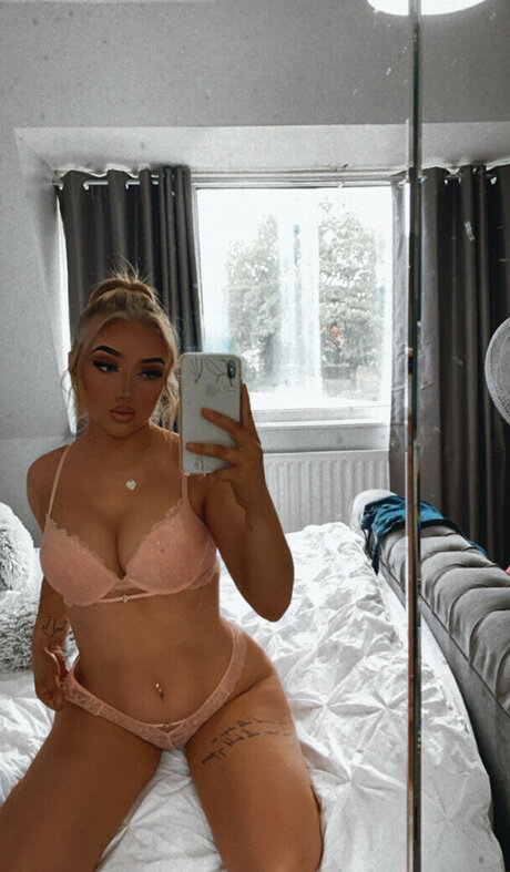 VicTB model adult pics