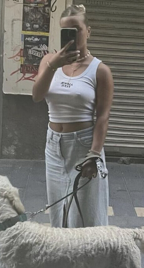 Lea Breuer model high quality photo