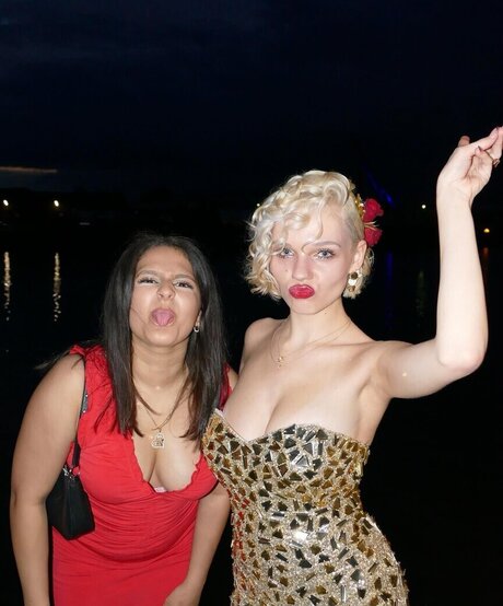 Leni Bahr model best img