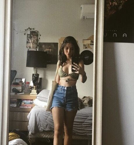 readingwithma hd actress images