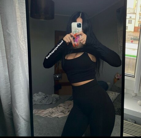 darkapojarkaof model adult pic