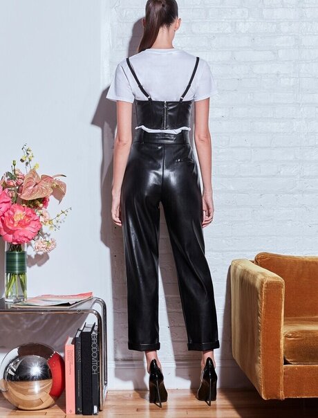 Kamila Hansen star sexy pic