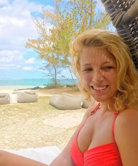 Iris Mareike Steen star best img