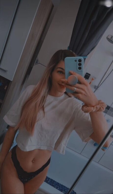 mature fake tits onlyfans nudes picture