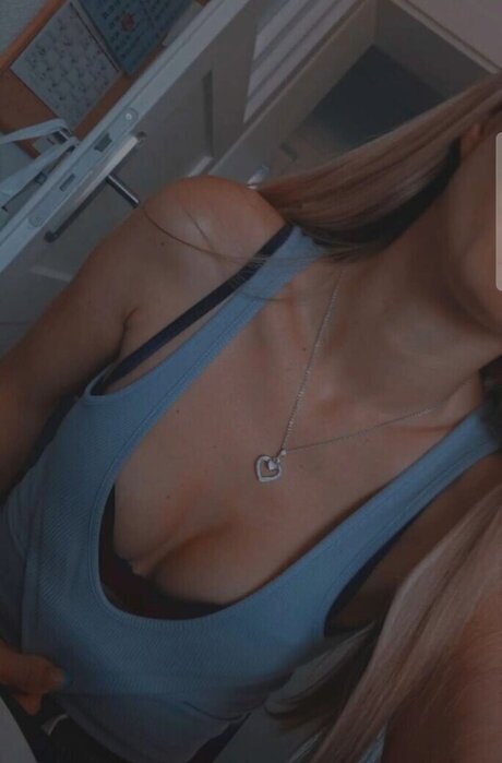 its sunny93 pornstar xxx pic