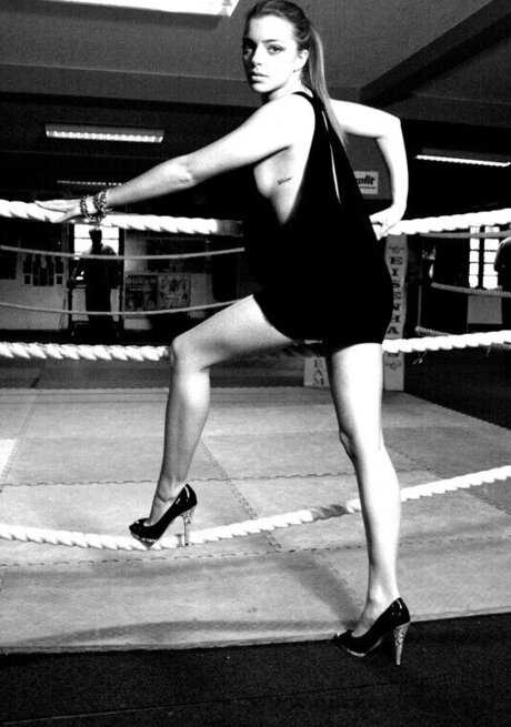 Anne Menden star adult pic