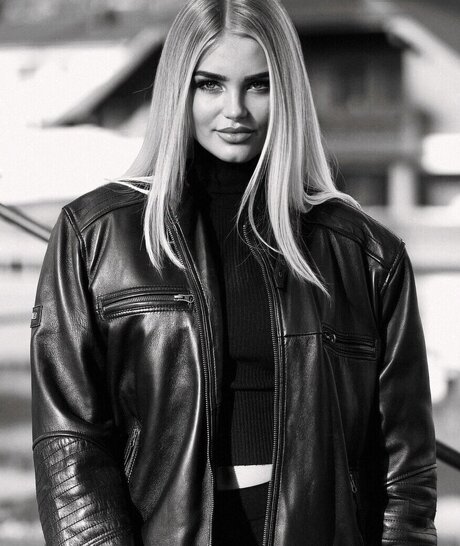 Maxime Ocasek pornstar exclusive pictures