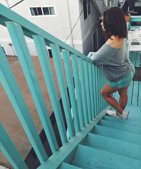 Anna Lea Mende perfect star photos