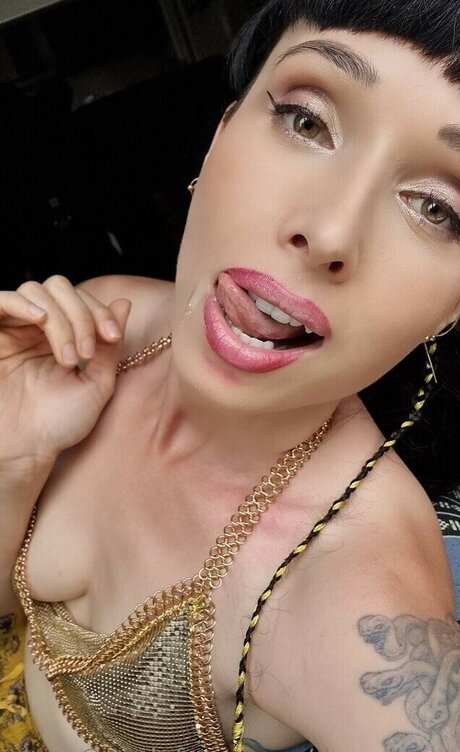 Darya Jane naked pornstar images