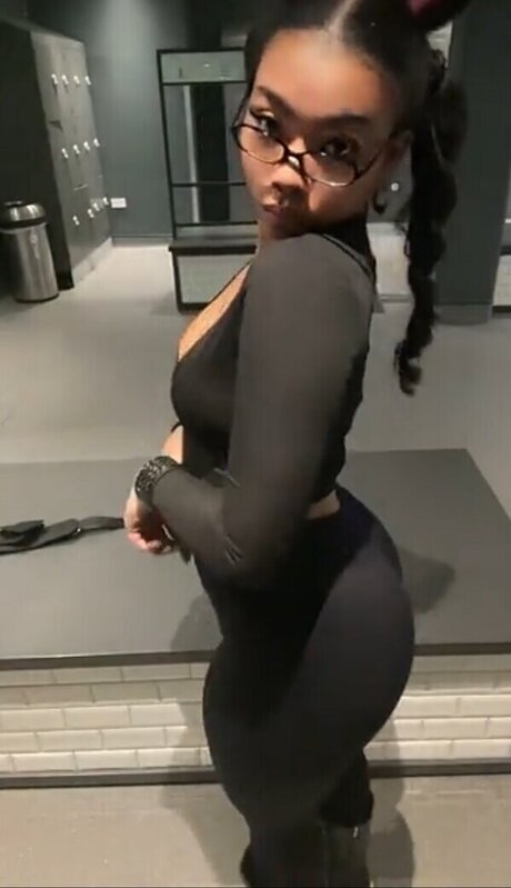 goldenbihxo hot pornstar img