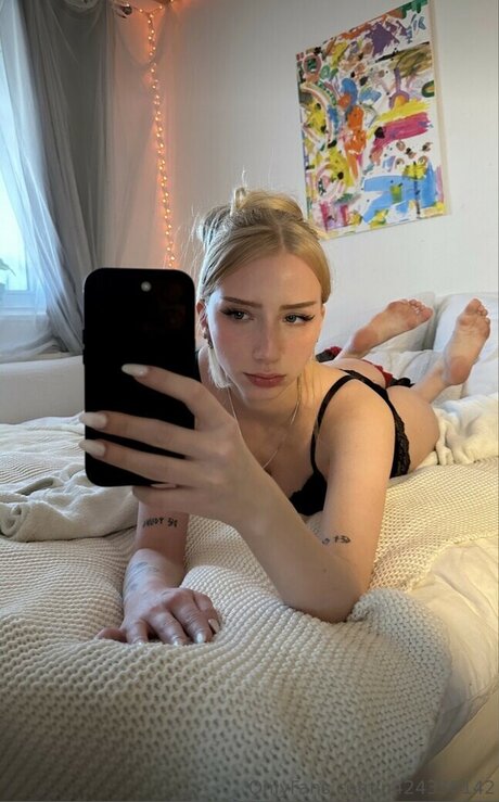 charlottteeee hd model gallery