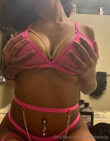 Alicia Adams high quality star photos