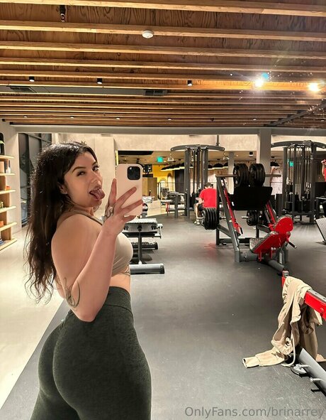 Wavy Brin star porn pictures