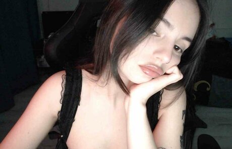 pizzahubbbb art model gallery