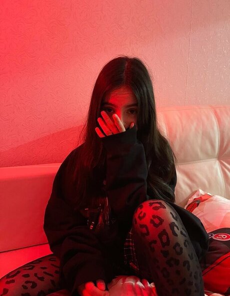 pizzahubbbb hot actress img