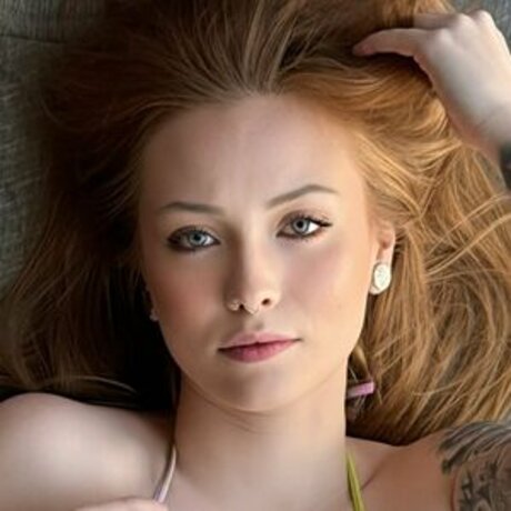 Emyleja star nude image