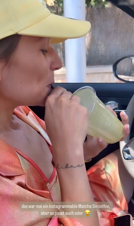 Jana Wosnitza beautiful star picture